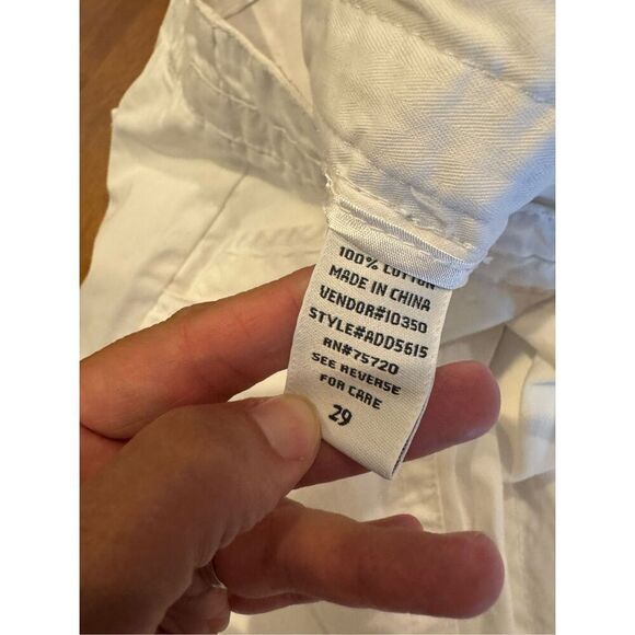 Woman’s new w tags BKE Capri pants size 29 waist white - Picture 4 of 6